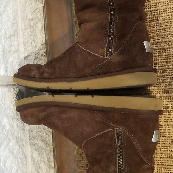 UGG Australia Cargo III 3 Tall Boots Brown Buckle Side Zipper size 7 Style #5132 - Picture 8 of 13